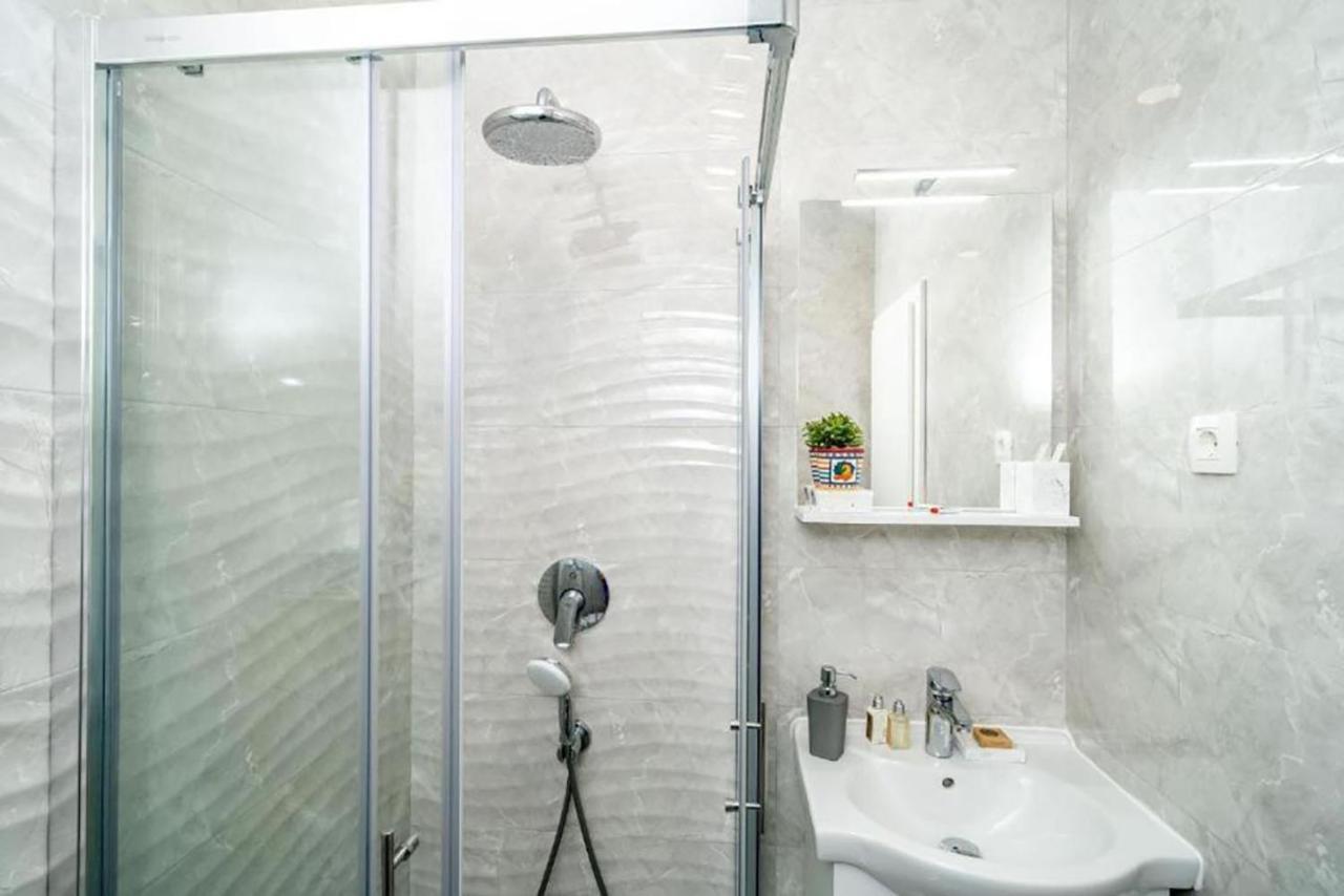 Apartment Matej Mokošica Екстериор снимка