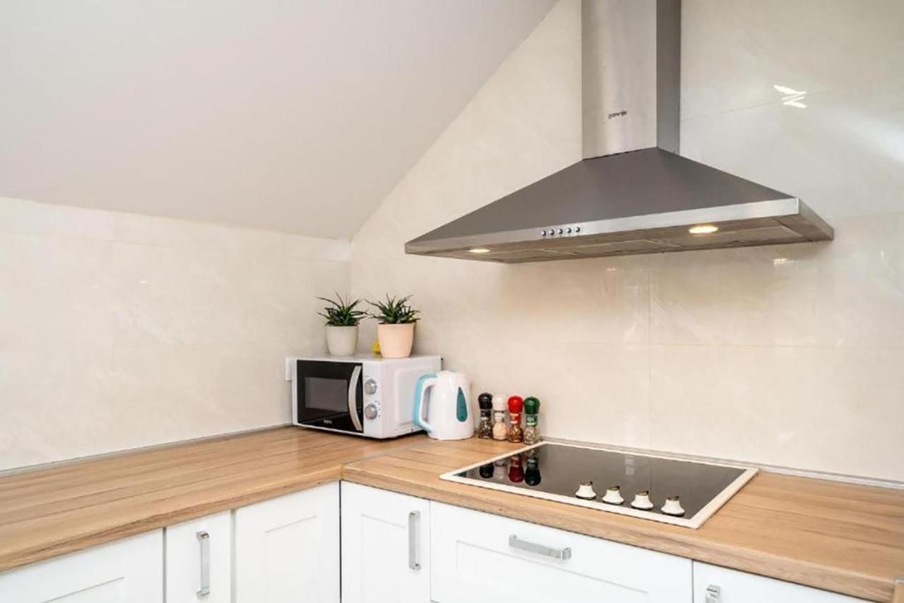 Apartment Matej Mokošica Екстериор снимка