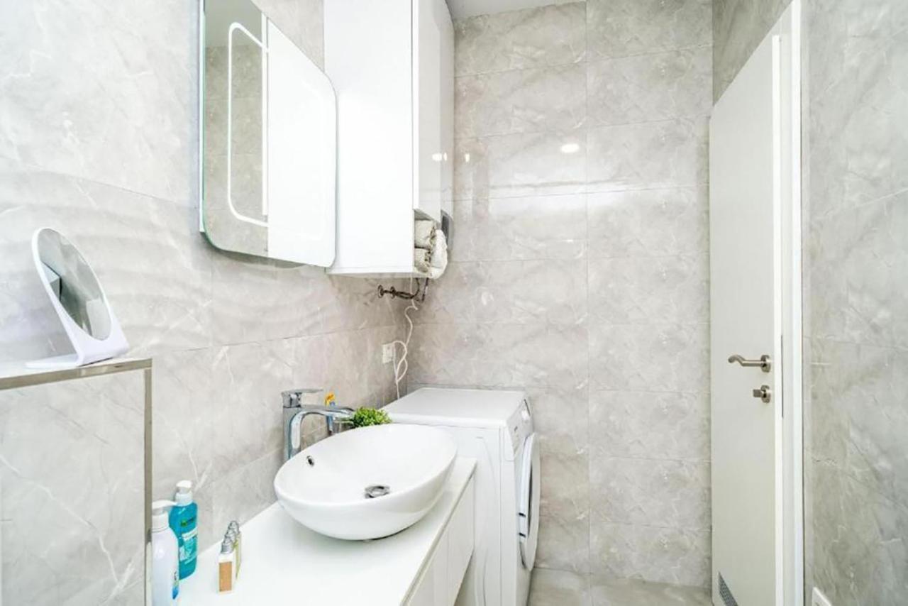 Apartment Matej Mokošica Екстериор снимка